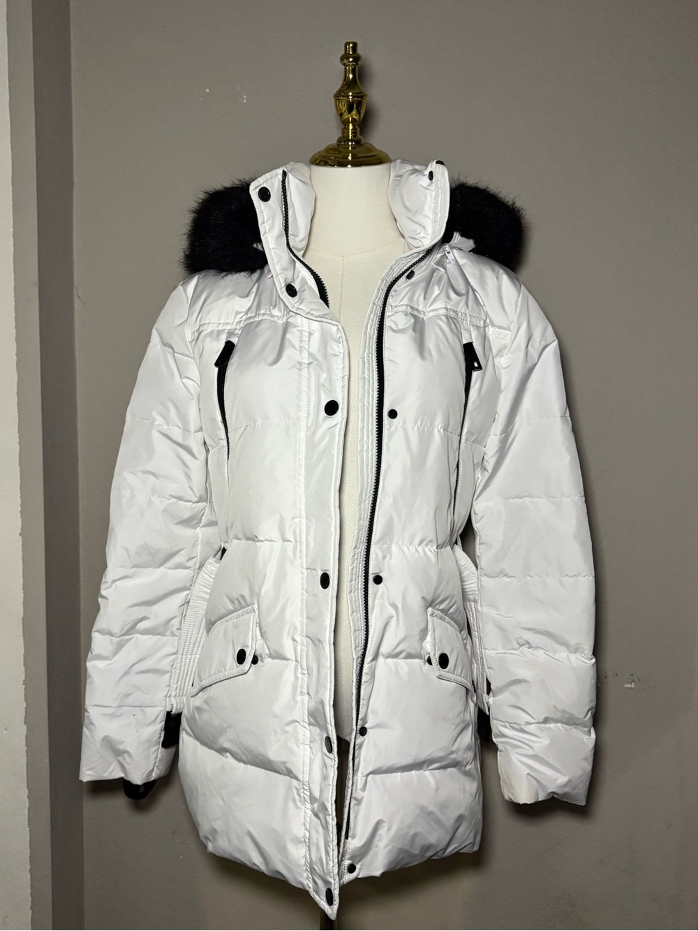 Michael Kors White Puffer Coat with Black Fur-Trim Hood
